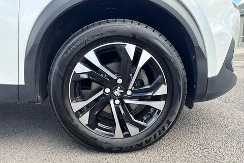 BJ72VJY PEUGEOT 2008 1.2 PureTech Allure Premium + Euro 6 (s/s) 5dr Thumbnail #10
