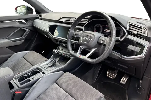 AO19AWW Audi Q3 2.0 TDI 40 Vorsprung S Tronic quattro Euro 6 (s/s) 5dr Thumbnail #8