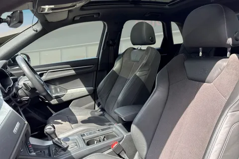 AO19AWW Audi Q3 2.0 TDI 40 Vorsprung S Tronic quattro Euro 6 (s/s) 5dr Thumbnail #11