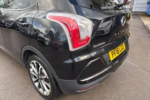 PF18LGO Ssangyong Tivoli 1.6 e-XGi ELX Euro 6 (s/s) 5dr Thumbnail #8