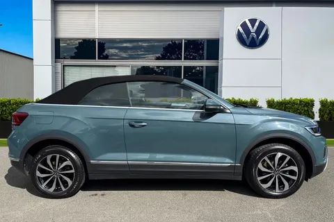 DG72KBZ Volkswagen T-Roc Convertible 1.5 TSI DSG Style | Heated Seats | App Connect Thumbnail #4
