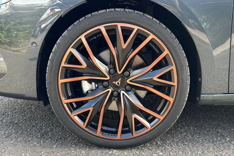 KW25OKG CUPRA Leon 1.5 eTSI V3 DSG Euro 6 (s/s) 5dr Thumbnail #6