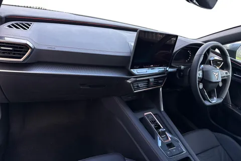 KW25OKG CUPRA Leon 1.5 eTSI V3 DSG Euro 6 (s/s) 5dr Thumbnail #8