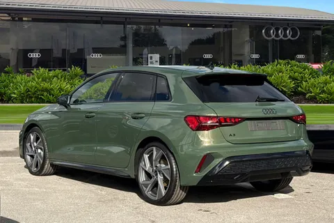 Audi A3 2.0 TDI Black Edition Sportback S Tronic Euro 6 (s/s) 5dr Thumbnail #3