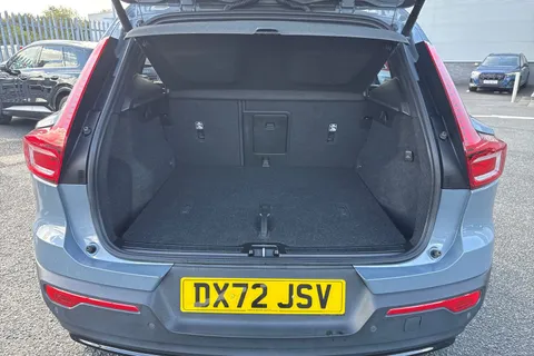 DX72JSV Volvo Xc40 2.0 B3 MHEV Plus DCT Auto Euro 6 (s/s) 5dr Thumbnail #10