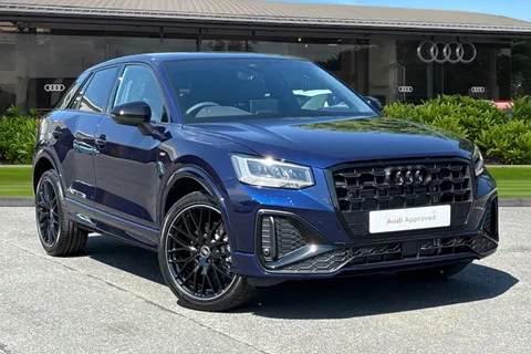PJ25AAO Audi Q2 Black Edition 35 TFSI 150 PS S tronic Thumbnail #2