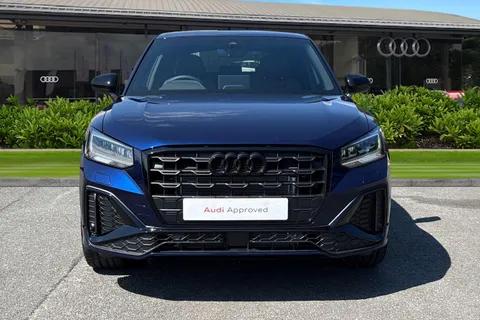 PJ25AAO Audi Q2 Black Edition 35 TFSI 150 PS S tronic Thumbnail #6