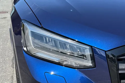 PJ25AAO Audi Q2 Black Edition 35 TFSI 150 PS S tronic Thumbnail #9