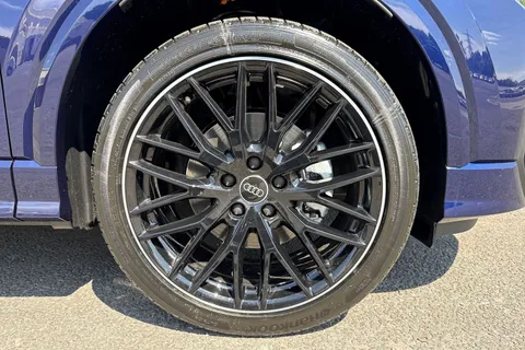 PJ25AAO Audi Q2 Black Edition 35 TFSI 150 PS S tronic Thumbnail #10