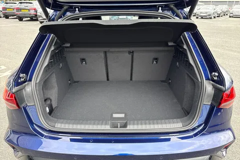  Audi A3 2.0 TDI Black Edition Sportback S Tronic Euro 6 (s/s) 5dr Thumbnail #7