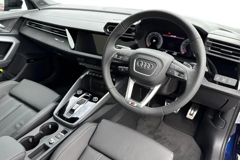  Audi A3 2.0 TDI Black Edition Sportback S Tronic Euro 6 (s/s) 5dr Thumbnail #14