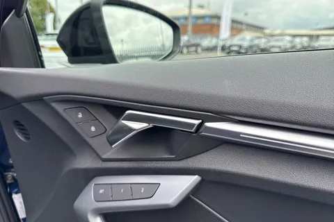  Audi A3 2.0 TDI Black Edition Sportback S Tronic Euro 6 (s/s) 5dr Thumbnail #21