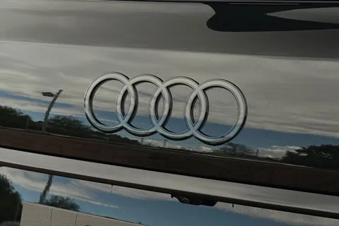 Audi Q7 3.0 TDI V6 Black Edition Tiptronic quattro Euro 6 (s/s) 5dr Thumbnail #48