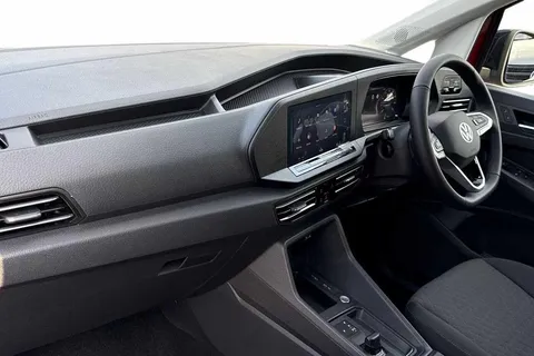 BD25AFF Volkswagen Caddy Maxi 2.0 TDI 122ps Maxi Life 7 Seat DSG 2025-Delivery Mileage Only Thumbnail #3