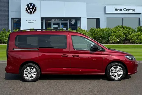 BD25AFF Volkswagen Caddy Maxi 2.0 TDI 122ps Maxi Life 7 Seat DSG 2025-Delivery Mileage Only Thumbnail #5