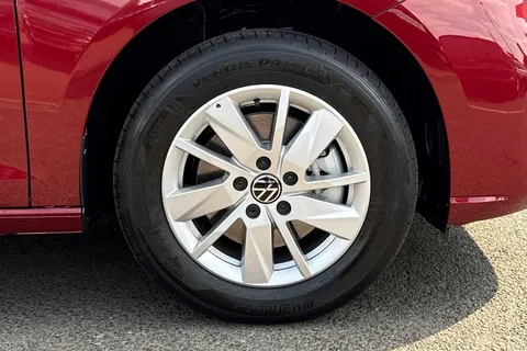 BD25AFF Volkswagen Caddy Maxi 2.0 TDI 122ps Maxi Life 7 Seat DSG 2025-Delivery Mileage Only Thumbnail #6