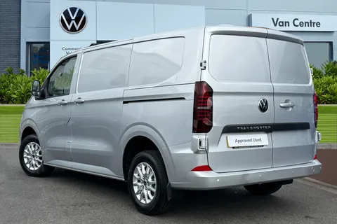 BT25CUW Volkswagen Transporter 2.0 TDI 110 Commerce Pro Van Thumbnail #3