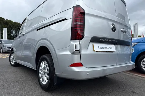 BT25CUW Volkswagen Transporter 2.0 TDI 110 Commerce Pro Van Thumbnail #8