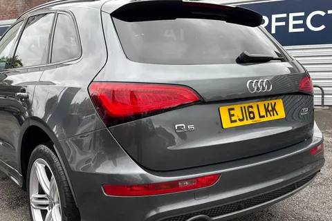 EJ16LKK Audi Q5 2.0 TDI S line Plus S Tronic quattro Euro 6 (s/s) 5dr Thumbnail #8