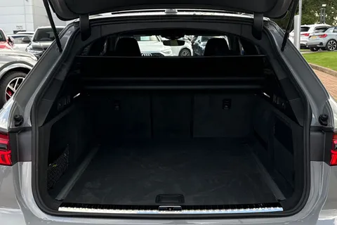 DA25UCB Audi RS 6 Avant RS 6 Avant performance Carbon Vorsprung 630 PS tiptronic Thumbnail #7