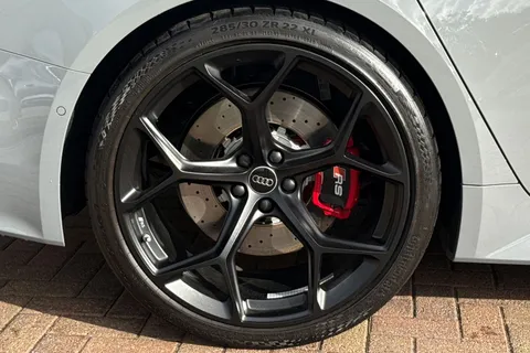 DA25UCB Audi RS 6 Avant RS 6 Avant performance Carbon Vorsprung 630 PS tiptronic Thumbnail #11