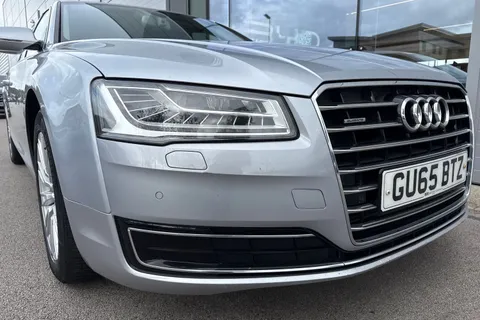 GU65BTZ Audi A8 3.0 TDI V6 SE Executive Tiptronic quattro Euro 6 (s/s) 4dr Thumbnail #9