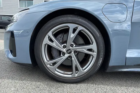 RK22KKZ Audi e-tron GT 93.4kWh Auto quattro 4dr Thumbnail #7