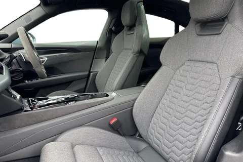 RK22KKZ Audi e-tron GT 93.4kWh Auto quattro 4dr Thumbnail #11