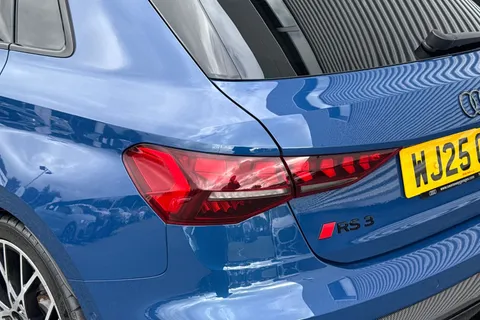 WJ25CZE Audi RS 3 RS 3 Sportback Carbon Vorsprung   400 PS S tronic Thumbnail #8