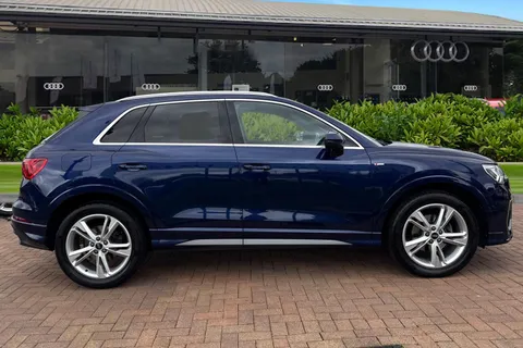 GF23BFV Audi Q3 S line 35 TFSI  150 PS S tronic Thumbnail #4