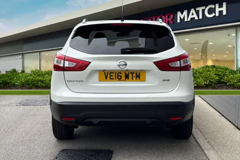 VE16WTM Nissan Qashqai 1.6 dCi Tekna 4WD Euro 6 (s/s) 5dr Thumbnail #5