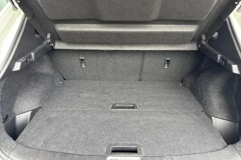 VE16WTM Nissan Qashqai 1.6 dCi Tekna 4WD Euro 6 (s/s) 5dr Thumbnail #7