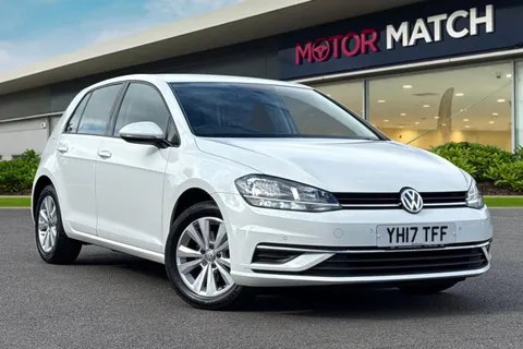 YH17TFF Volkswagen Golf 2.0 TDI BlueMotion Tech SE Nav Euro 6 (s/s) 5dr Thumbnail #2