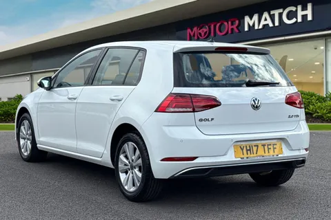 YH17TFF Volkswagen Golf 2.0 TDI BlueMotion Tech SE Nav Euro 6 (s/s) 5dr Thumbnail #3