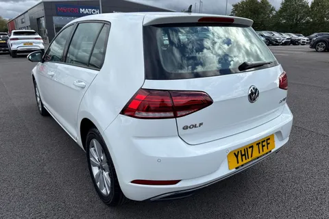 YH17TFF Volkswagen Golf 2.0 TDI BlueMotion Tech SE Nav Euro 6 (s/s) 5dr Thumbnail #8
