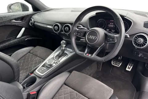 PJ22RWW Audi TT Coup- S line 40 TFSI 197 PS S tronic Thumbnail #8