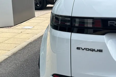 DY25KNU Land Rover Range Rover Evoque 1.5 P270e Dynamic SE 5dr Thumbnail #27