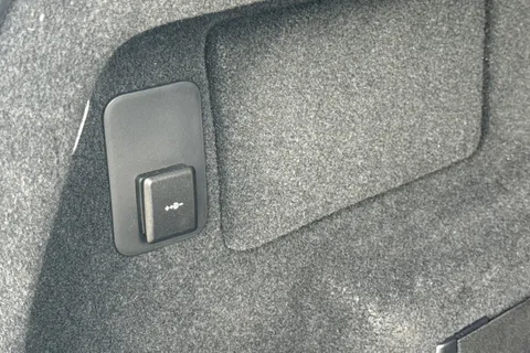 DY25KNU Land Rover Range Rover Evoque 1.5 P270e Dynamic SE 5dr Thumbnail #28