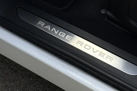 DY25KNU Land Rover Range Rover Evoque 1.5 P270e Dynamic SE 5dr Thumbnail #34