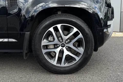 DS22BDU Land Rover Defender 90 3.0 P400 MHEV XS Edition SUV 3dr Petrol Auto 4WD Euro 6 (s/s) (400 ps) Thumbnail #9