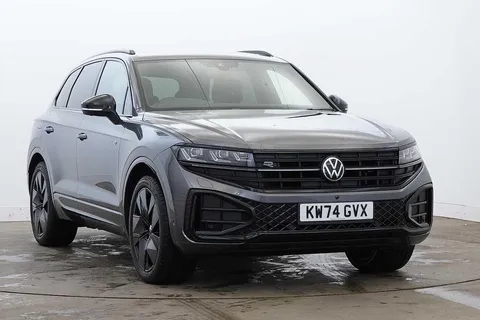 KW74GVX Volkswagen Touareg 3.0 V6 TDI 4Motion 286 Black Edition 5dr Tip Auto Thumbnail #1