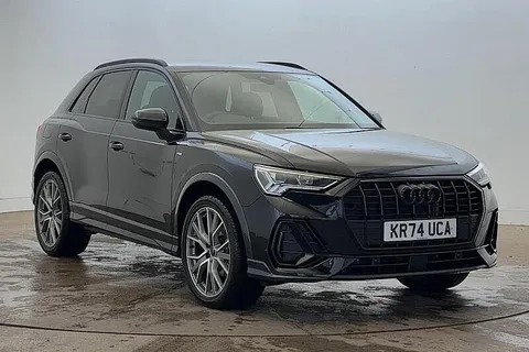KR74UCA Audi Q3 Black Edition 35 TFSI 150 PS S tronic Thumbnail #1
