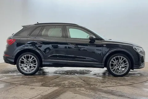 KR74UCA Audi Q3 Black Edition 35 TFSI 150 PS S tronic Thumbnail #3