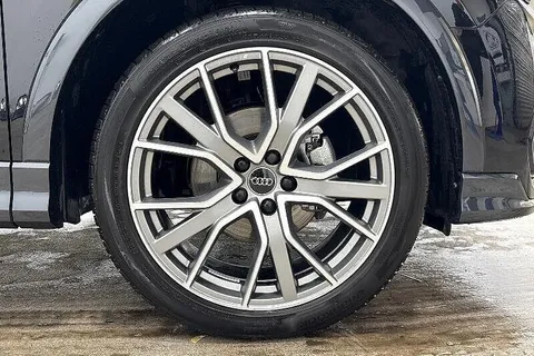 KR74UCA Audi Q3 Black Edition 35 TFSI 150 PS S tronic Thumbnail #4