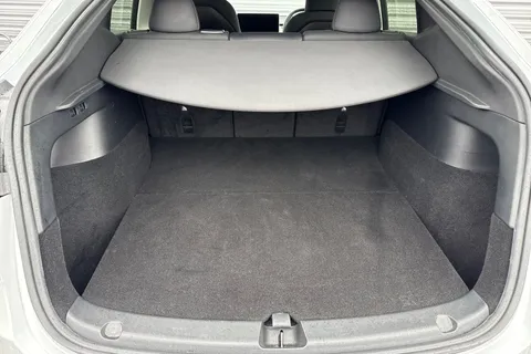 WU23FDL Tesla Model Y (Dual Motor) Long Range Auto 4WDE 5dr Thumbnail #7