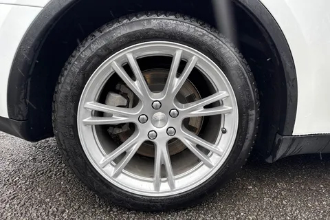 WU23FDL Tesla Model Y (Dual Motor) Long Range Auto 4WDE 5dr Thumbnail #11