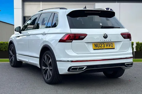 NU23HVO Volkswagen Tiguan 1.5 TSI 150 R-Line DSG | Sports Suspension | Driver Assistance | Heated Sea Thumbnail #3
