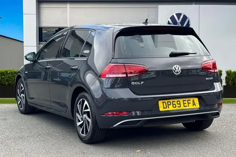 DP69EFA Volkswagen Golf 1.5 TSI EVO Match Edition 5dr | Heated Seats Thumbnail #3