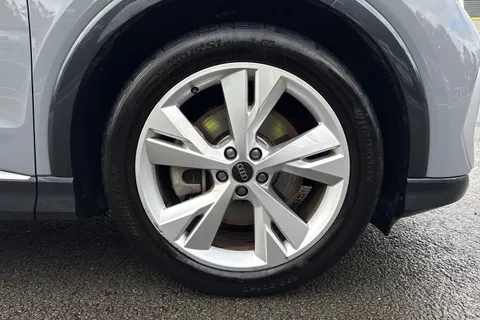 LO74VLX Audi Q4 e-tron 210kW 45 82kWh S Line 5dr Auto [Leather] Thumbnail #10