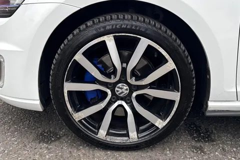 NJ16HSG Volkswagen Golf 1.4 TSI GTE DSG Euro 6 (s/s) 5dr Thumbnail #11
